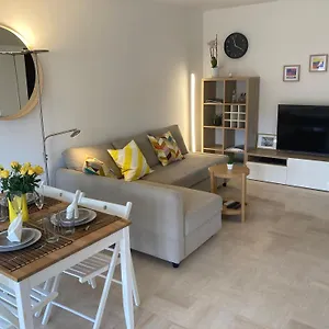 Cozy 1 Bedroom Juan-les-pins - Walk To Beaches, Restaurants, Old Town Appartamento